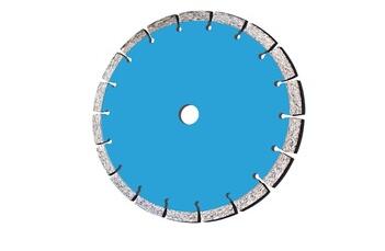 What are the tips for using saw blades?